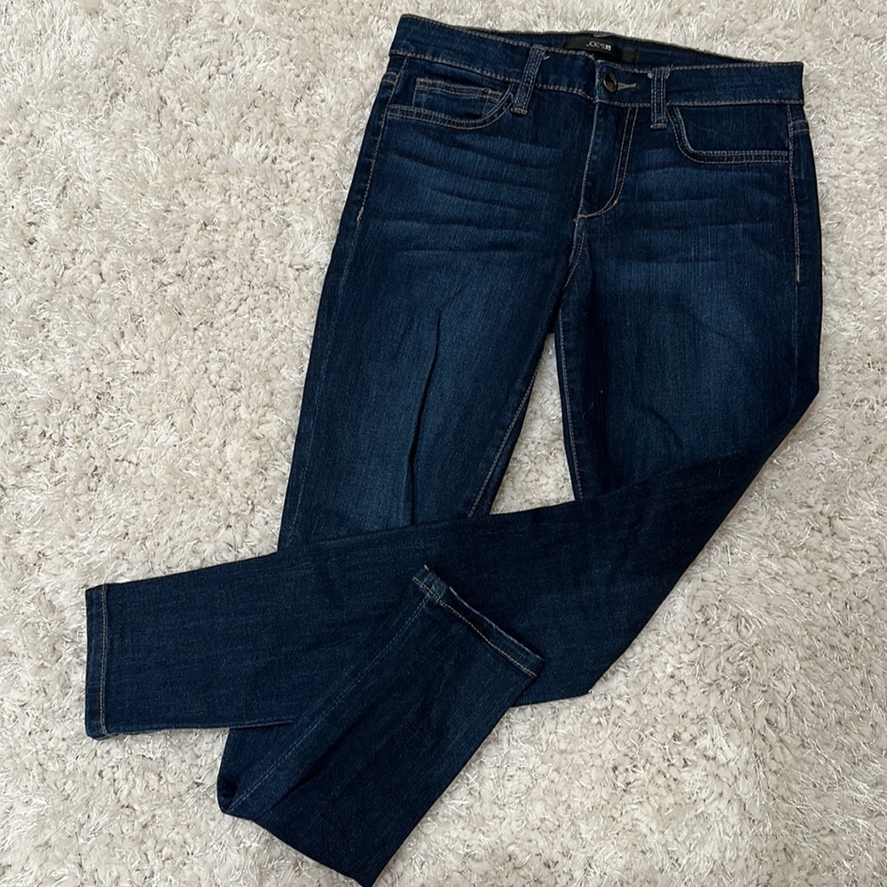 Joes Jeans size 26. Skinny ankle leg